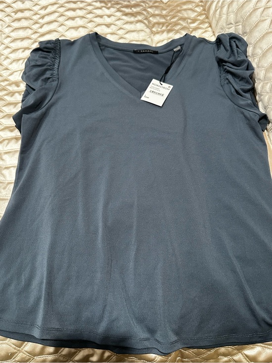 T Tahari Tops - T Tahari Slate Blue V-Neck Ruched Short Sleeve Top